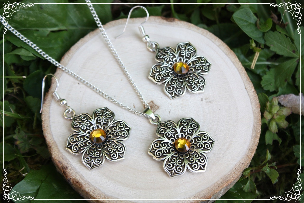Boucles d'oreilles "Fleurs argentées"