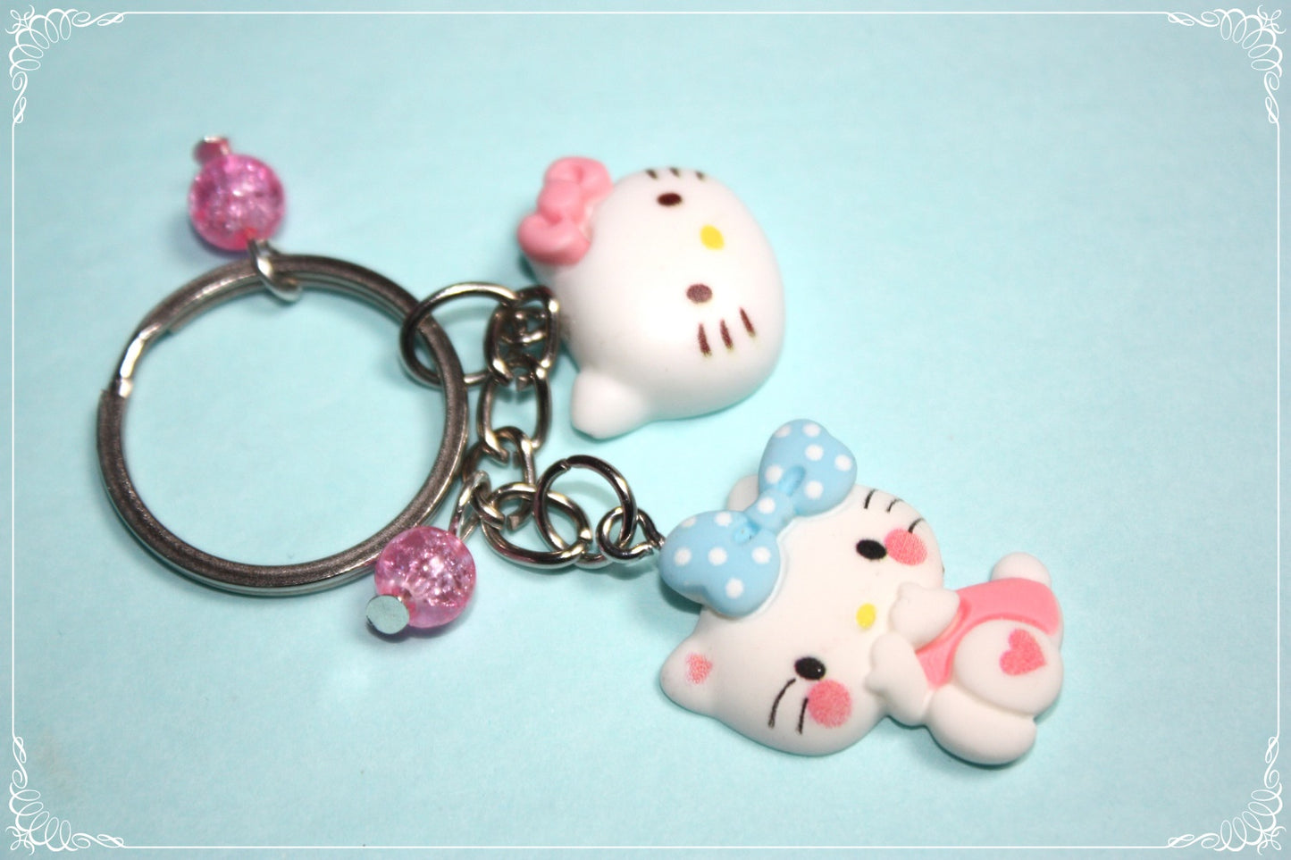 Porte-clés style "Hello Kitty"