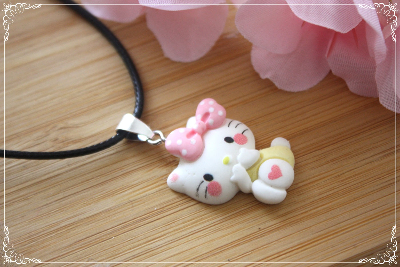 Pendentifs style "Hello Kitty"