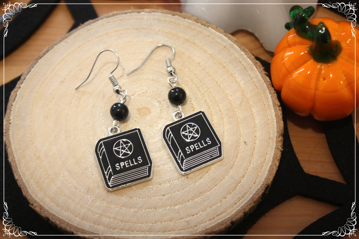 Boucles d'oreilles pendantes Halloween gothique et magique