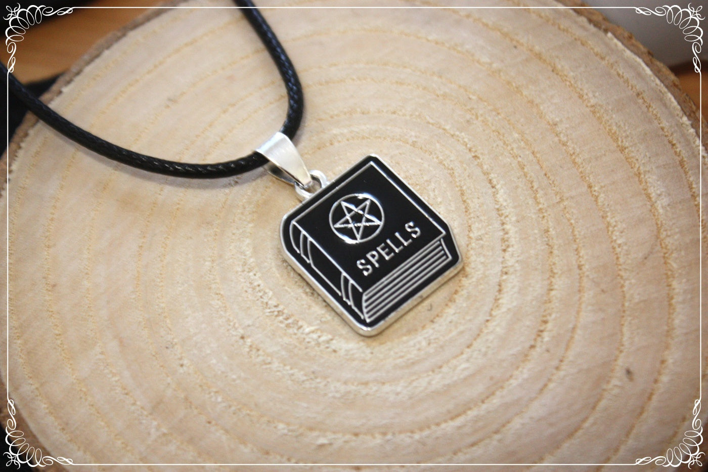 Pendentifs automne Halloween gothique et magique