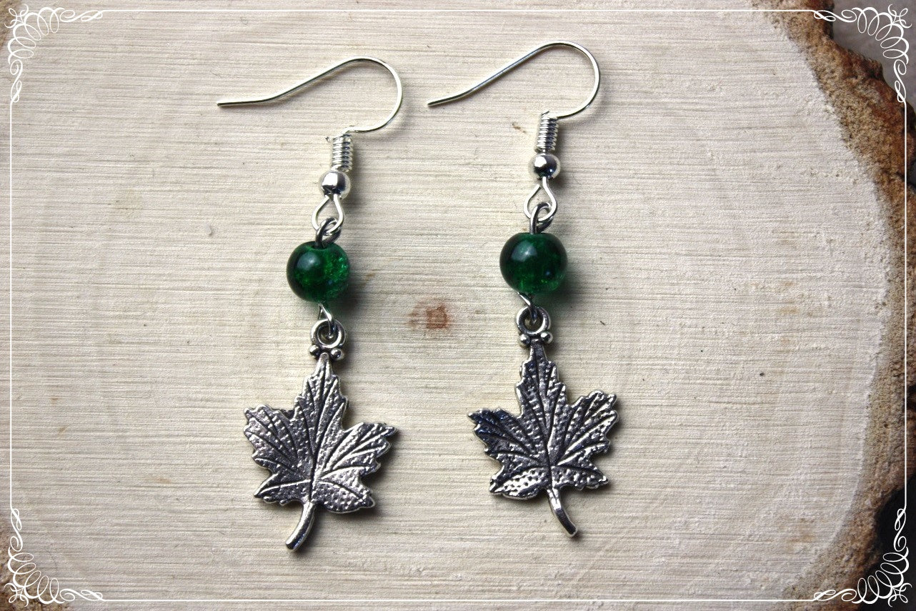 Boucles d'oreilles "Feuilles érables argentées"