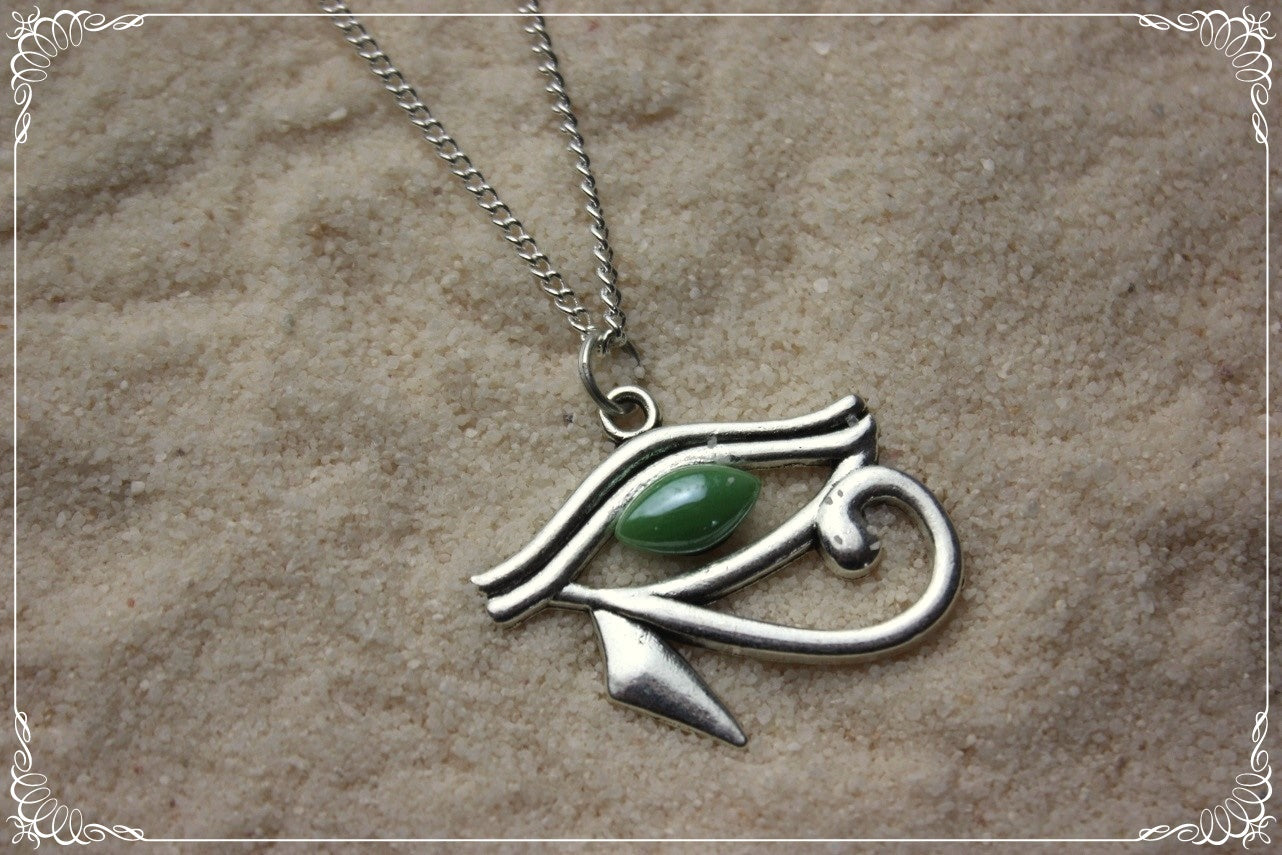 Pendentifs "Egypte - Oeil d'Horus argentés "