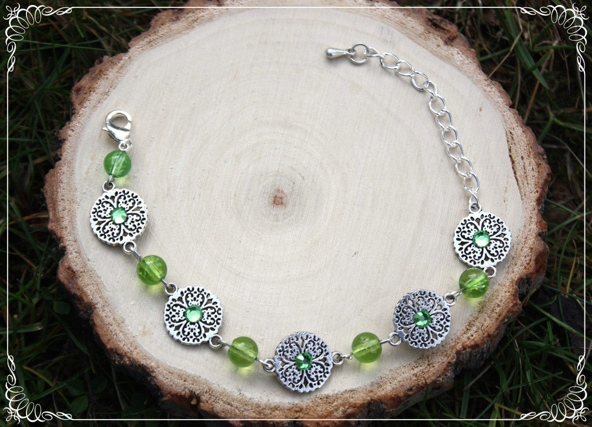 Bracelets "Cercles filigranes strass et perles"