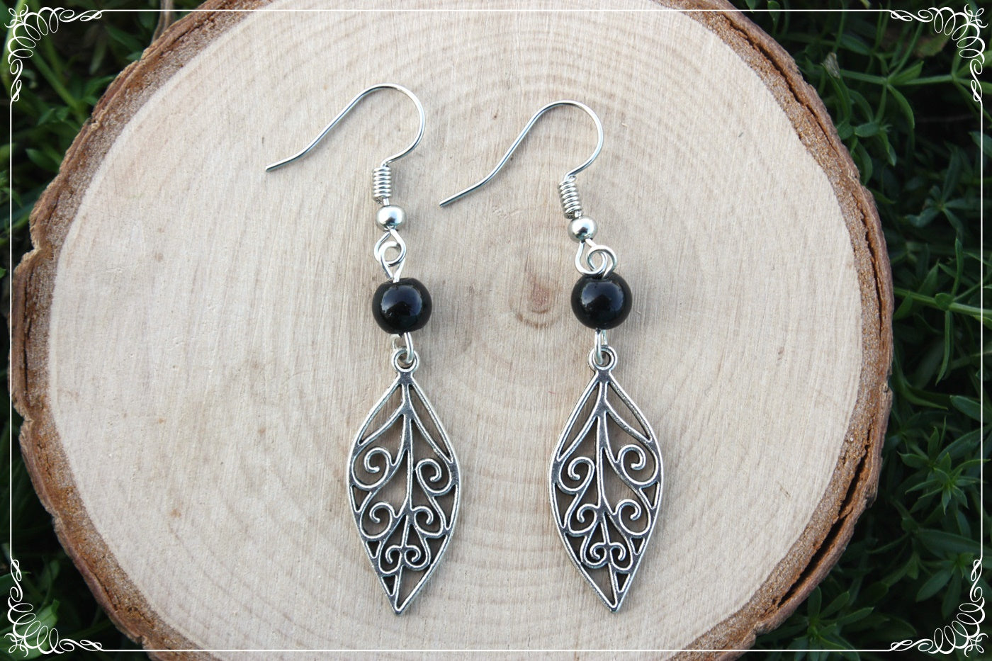 Boucles d'oreilles "Feuilles méandres et perles"