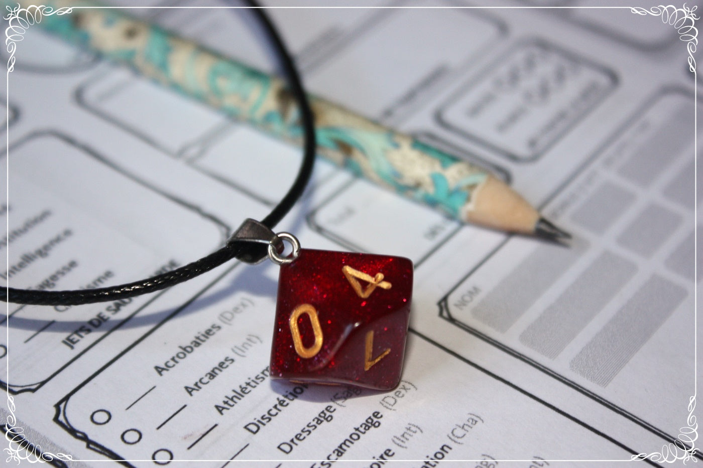 Pendentifs "Dés - Roses - Rouges "