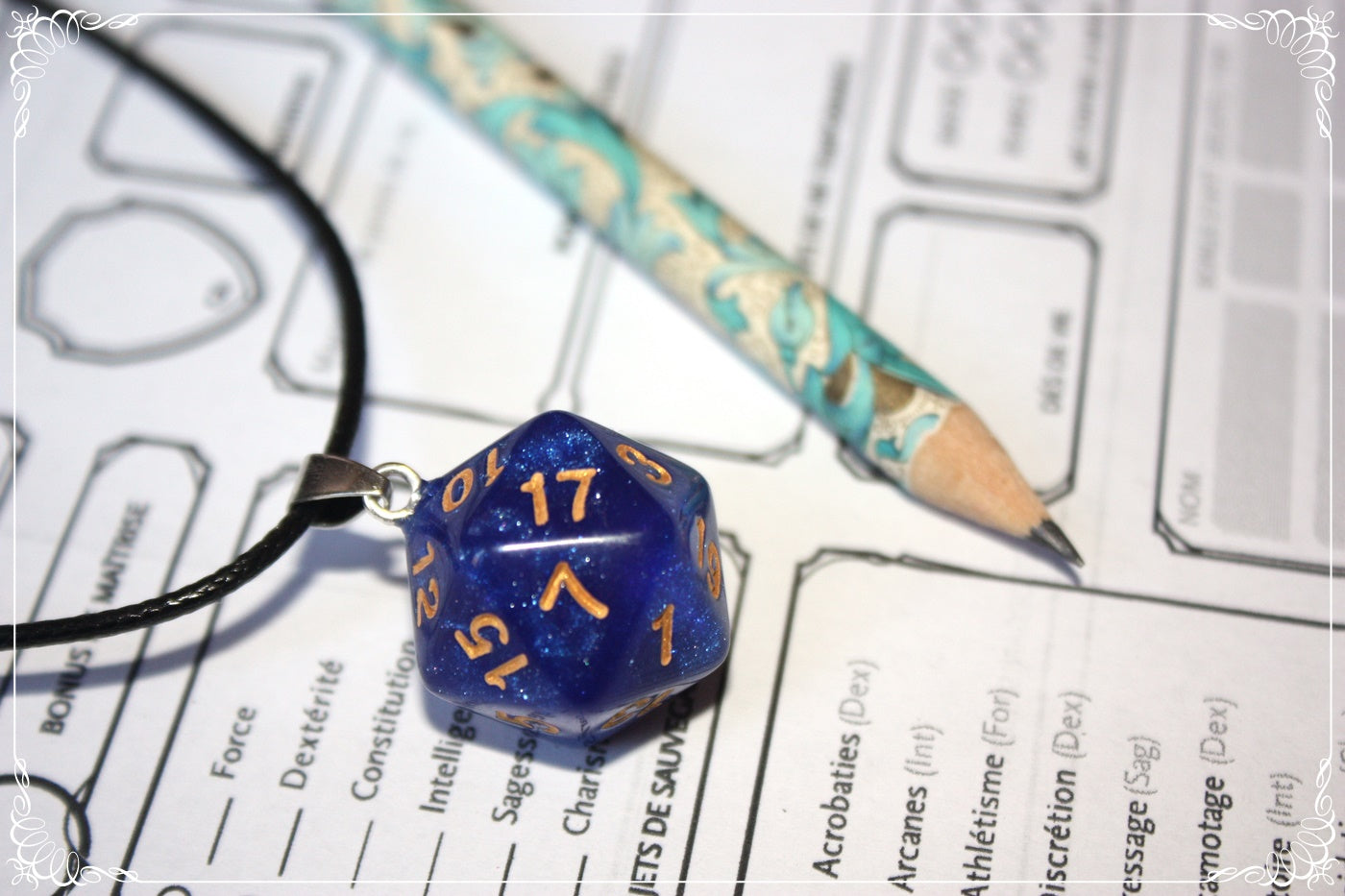 Pendentifs "Dés JDR - Bleus "
