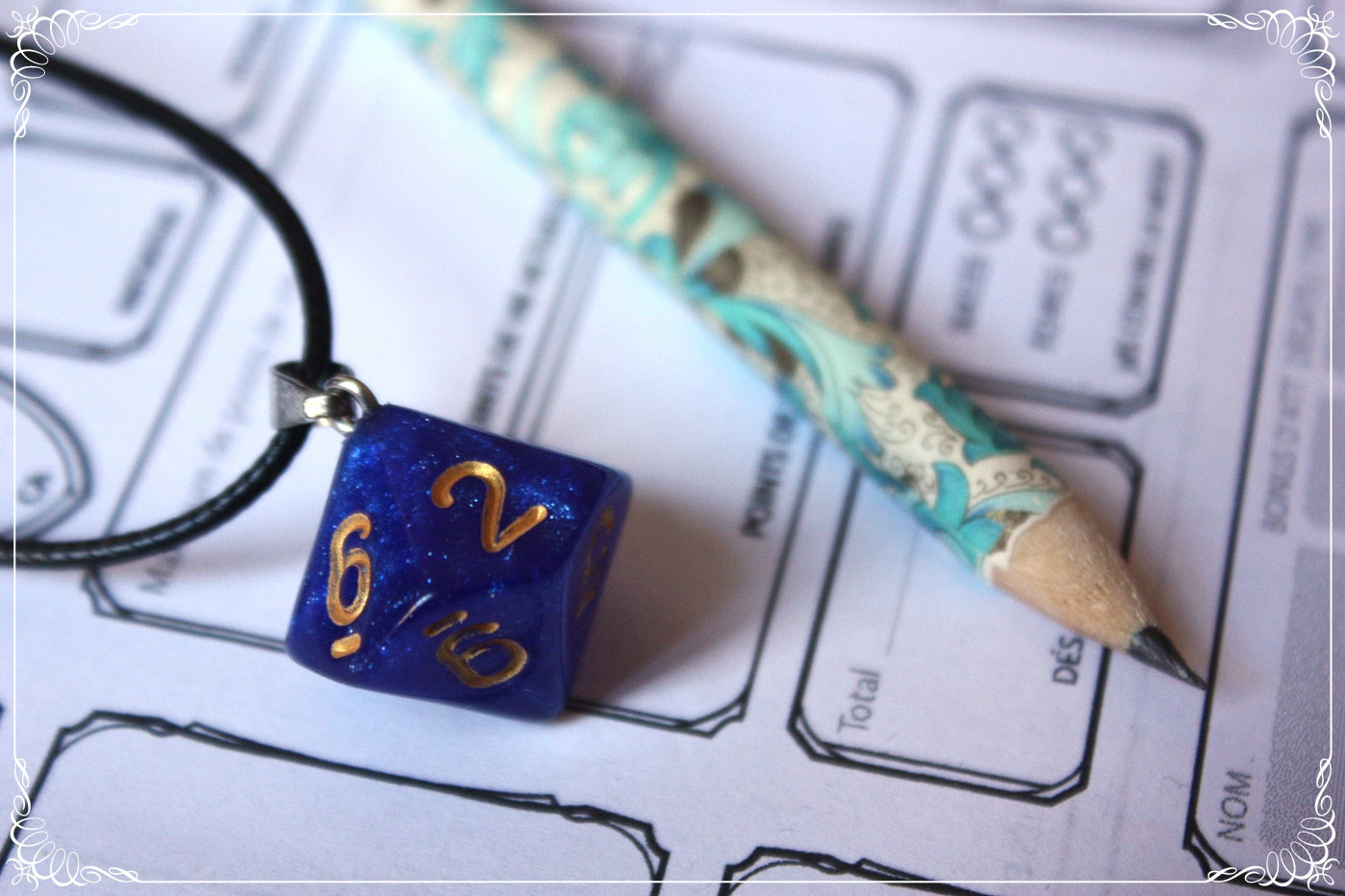 Pendentifs "Dés JDR - Bleus "