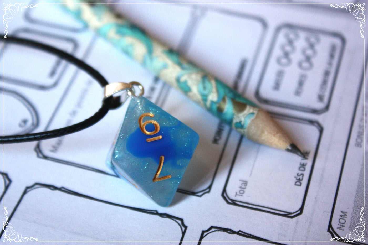 Pendentifs "Dés JDR - Bleus "
