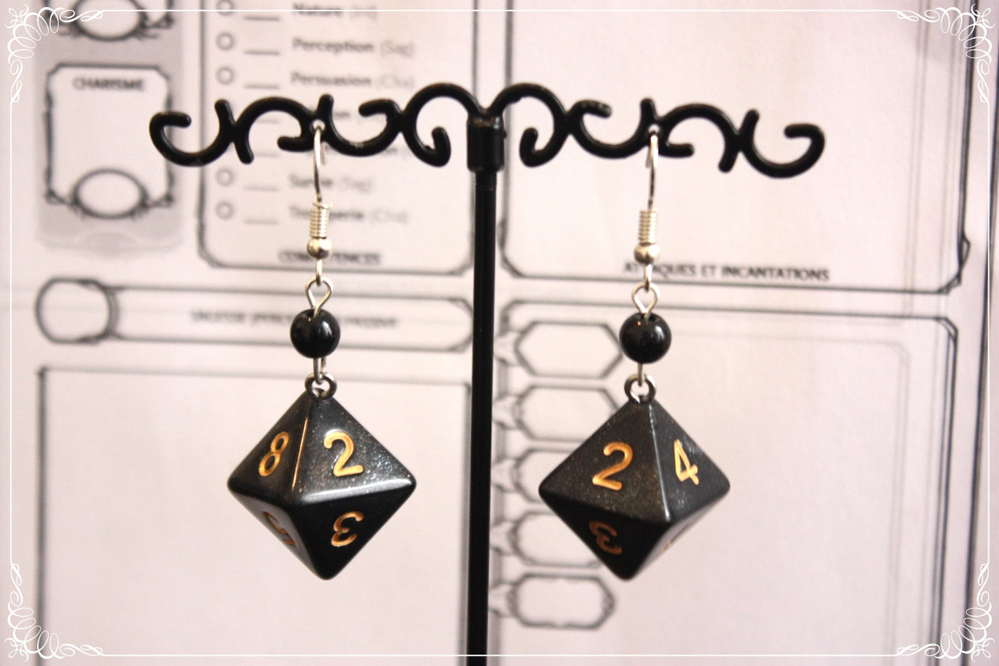 Boucles d'oreilles "Dés JDR - Blanc - Noir - Jaune - Orange "