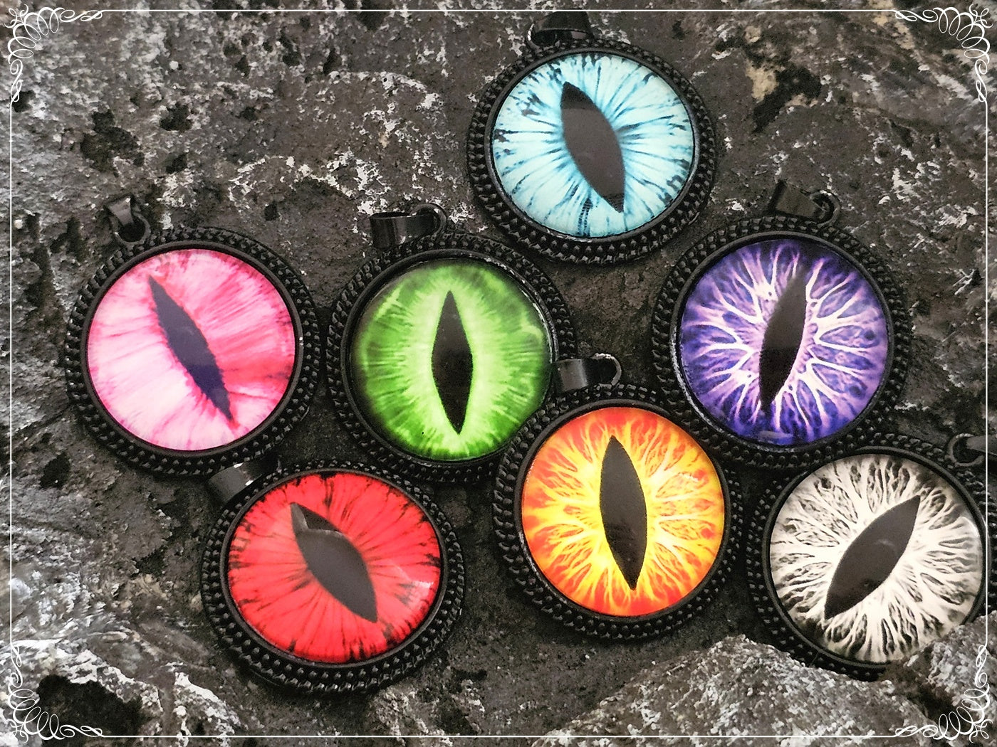 Pendentifs "Oeil de dragon - Noir"