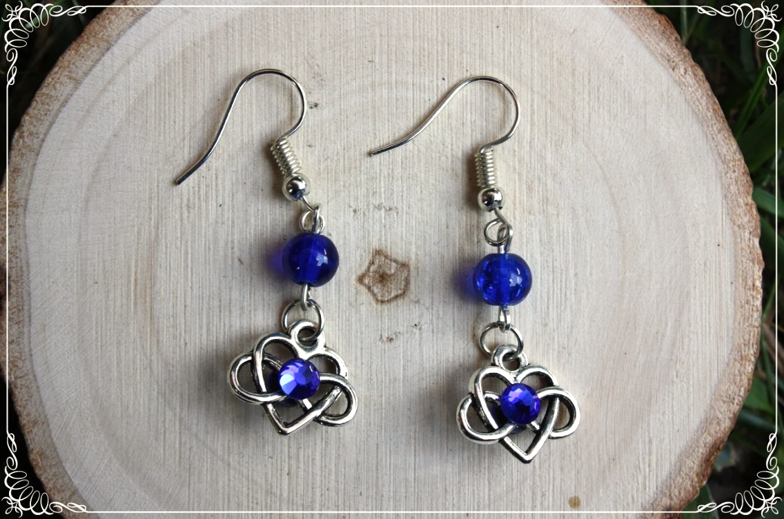 Boucles d'oreilles celtiques "Coeurs - perles"