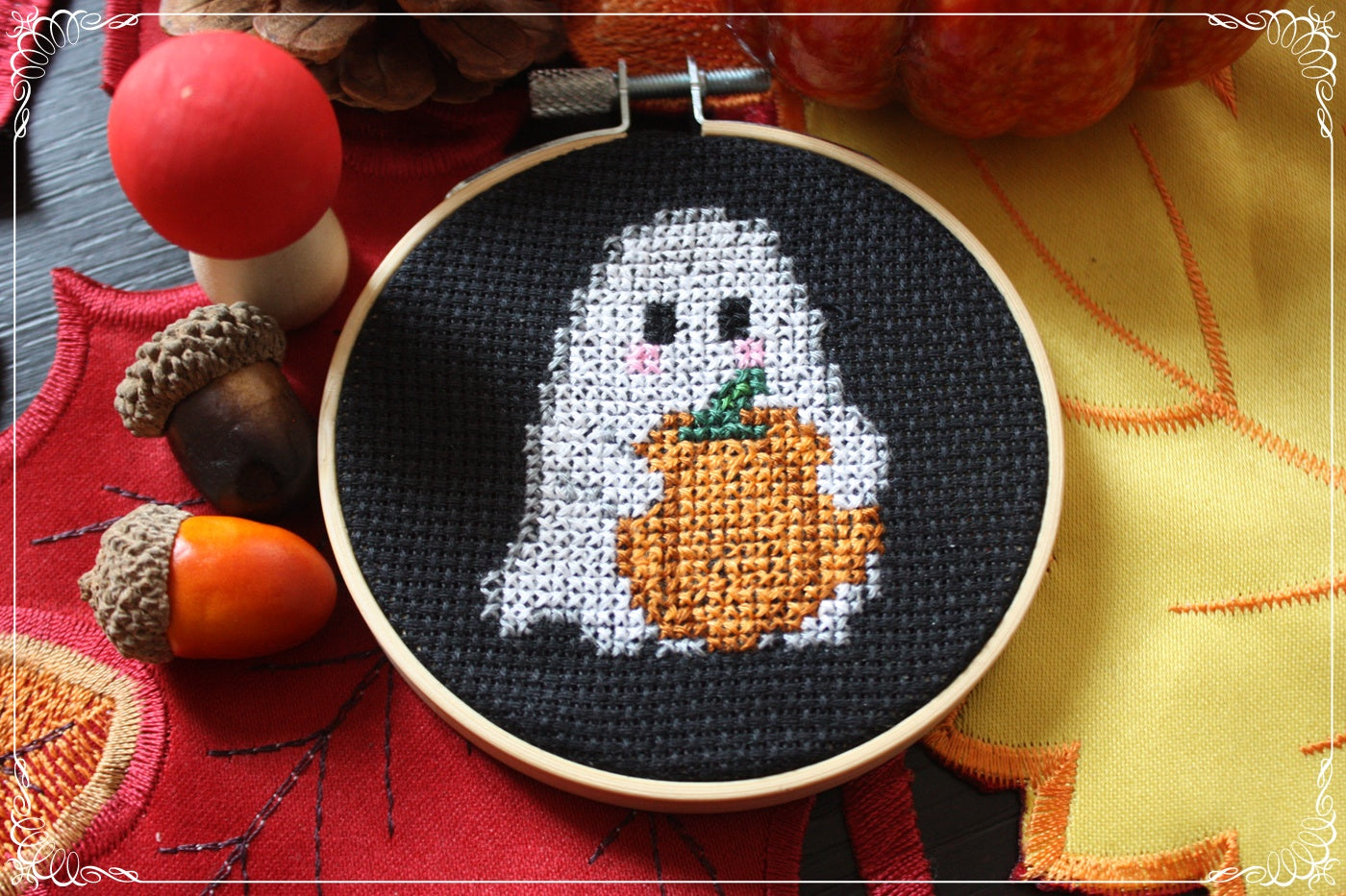 Cadre broderie point de croix Fantômes mignons Halloween Automne