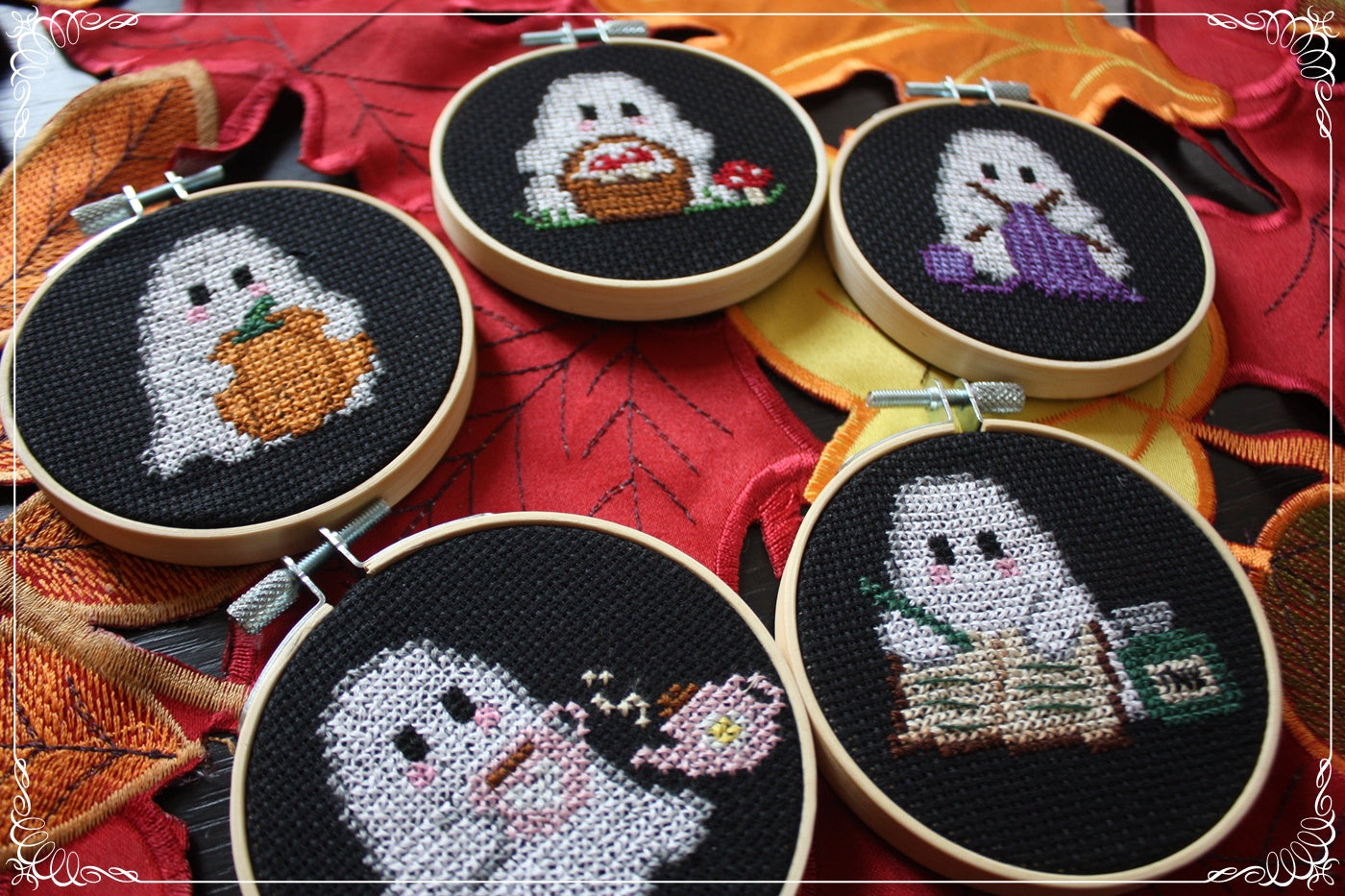 Cadre broderie point de croix Fantômes mignons Halloween Automne