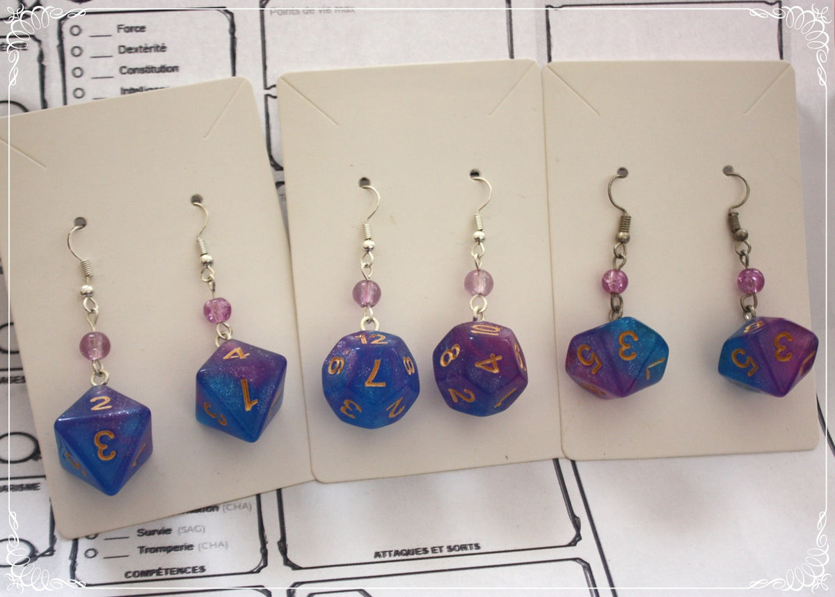Boucles d'oreilles "Dés JDR - Violets "