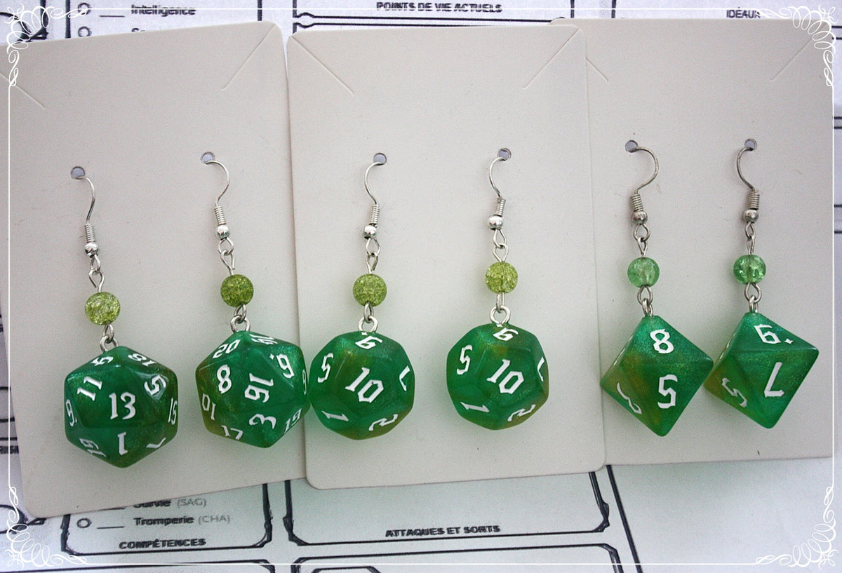 Boucles d'oreilles "Dés JDR - Verts "