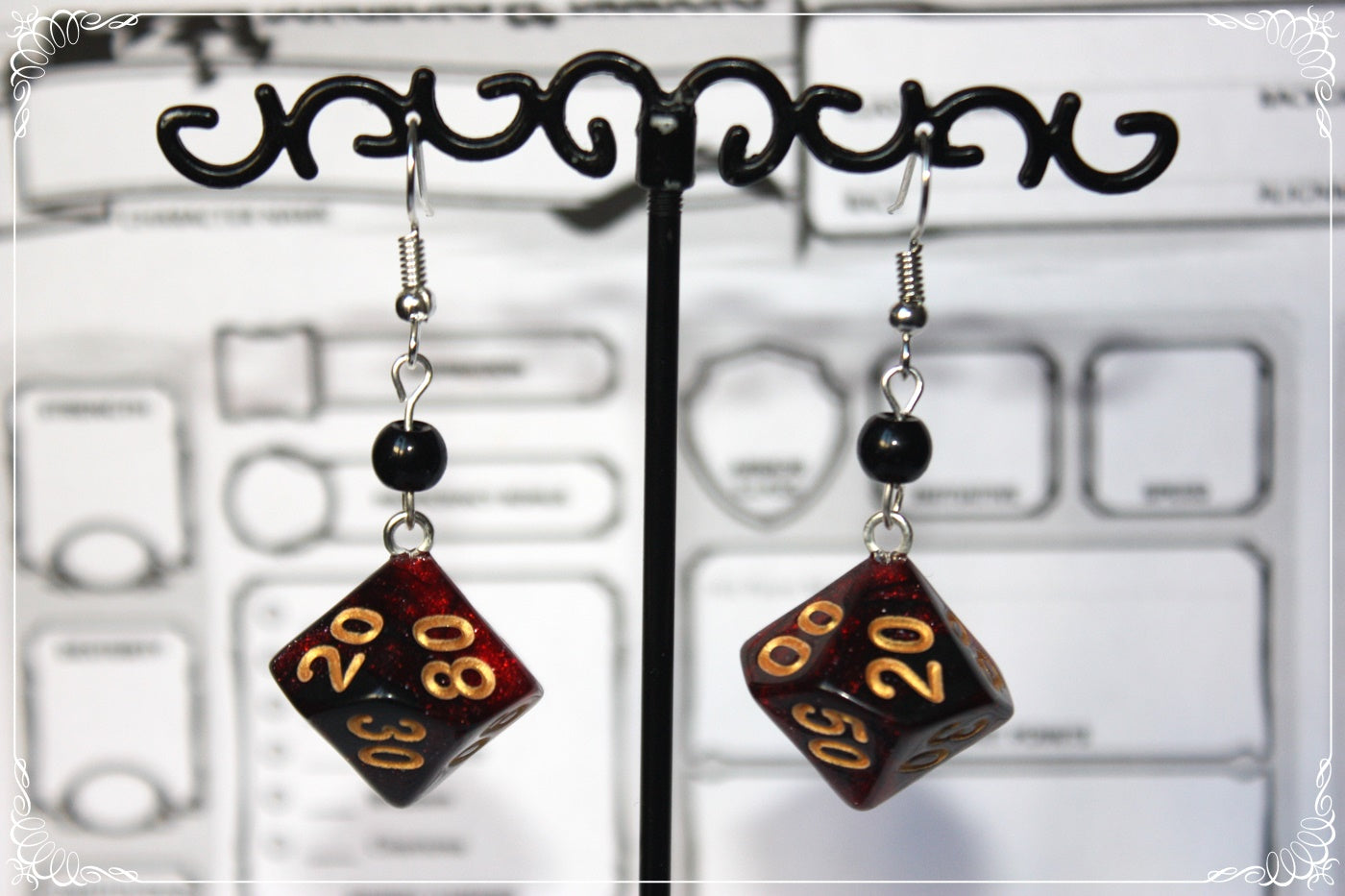 Boucles d'oreilles "Dés JDR - Roses - Rouges "