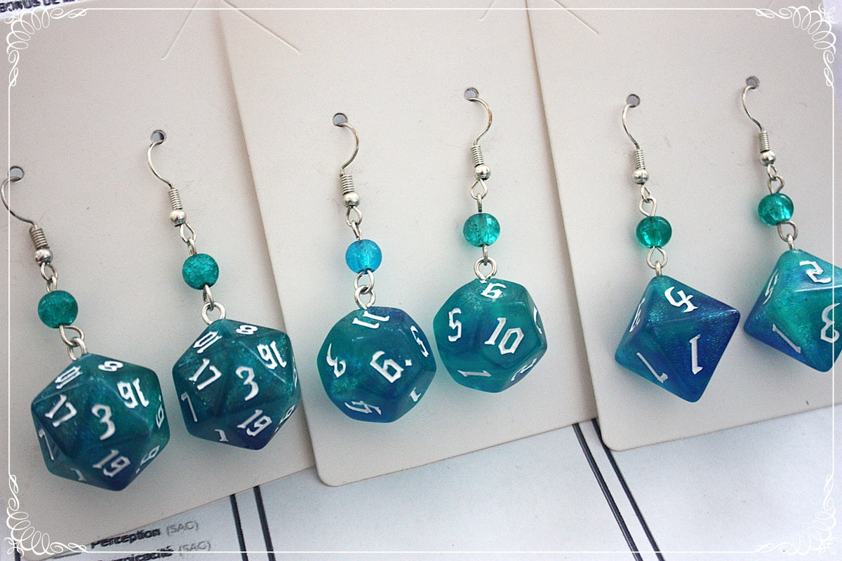 Pendentifs "Dés JDR - Bleus "