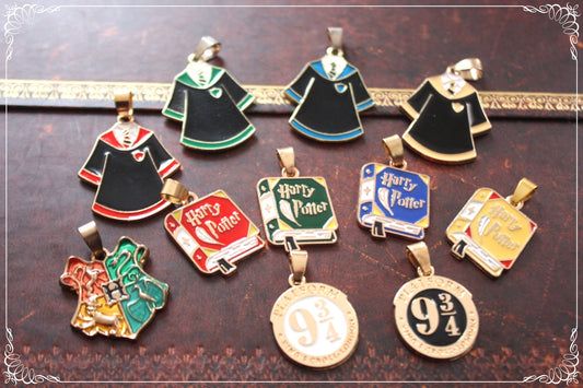 Pendentifs style "Harry Potter - Livres - Robes - Plateforme 9 3/4"