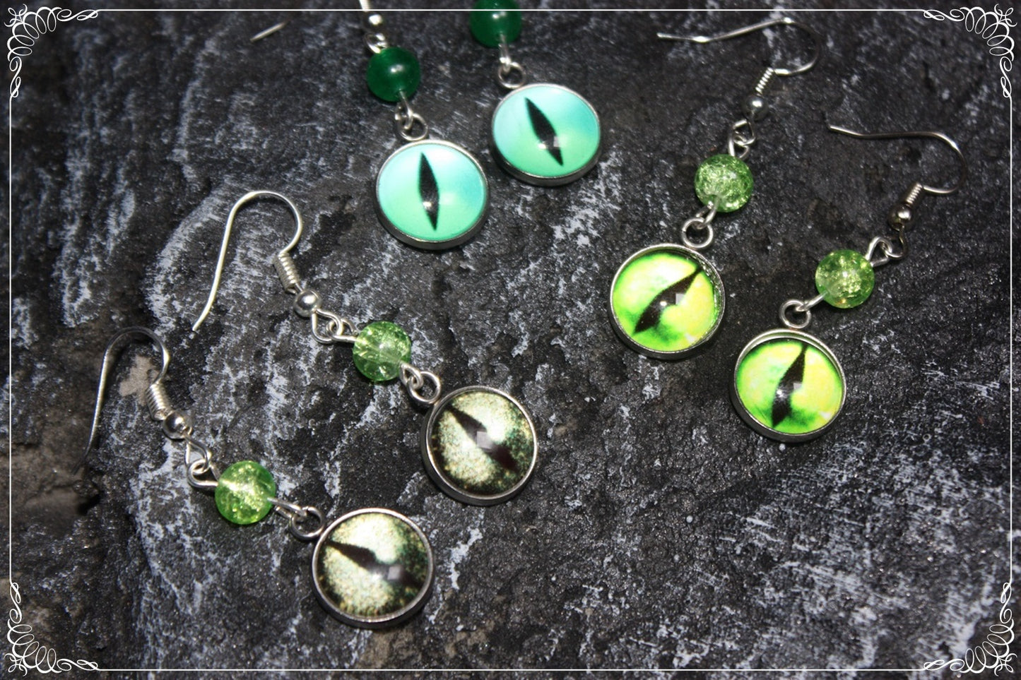 Boucles d'oreilles "Oeil de dragon et perles - Vert "