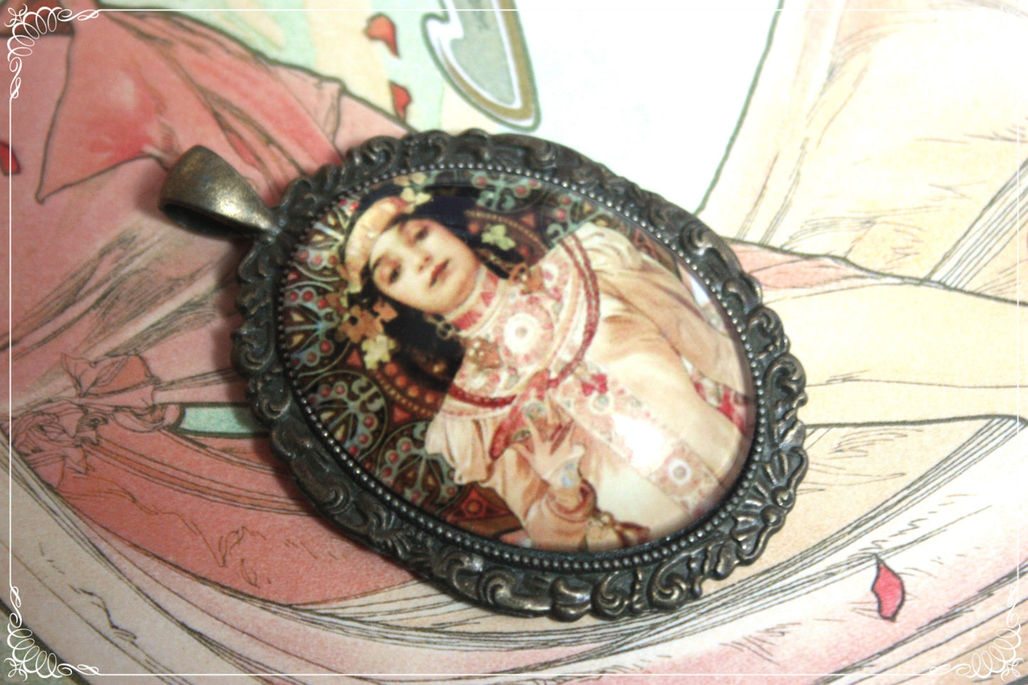 Pendentifs "Mucha - Art Nouveau - Bronze"