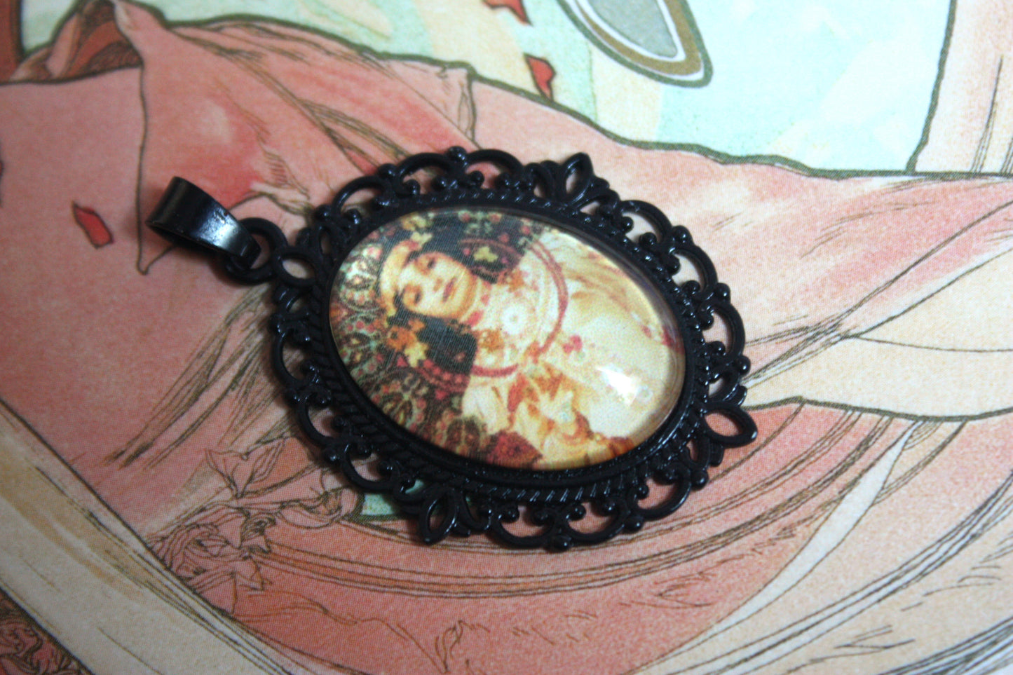 Petits Pendentifs "Mucha - Art Nouveau - Noir"