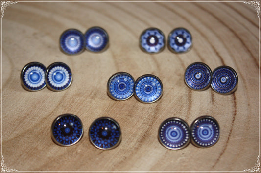 Boucles d'oreilles clous "Mandalas - Bleu foncé "