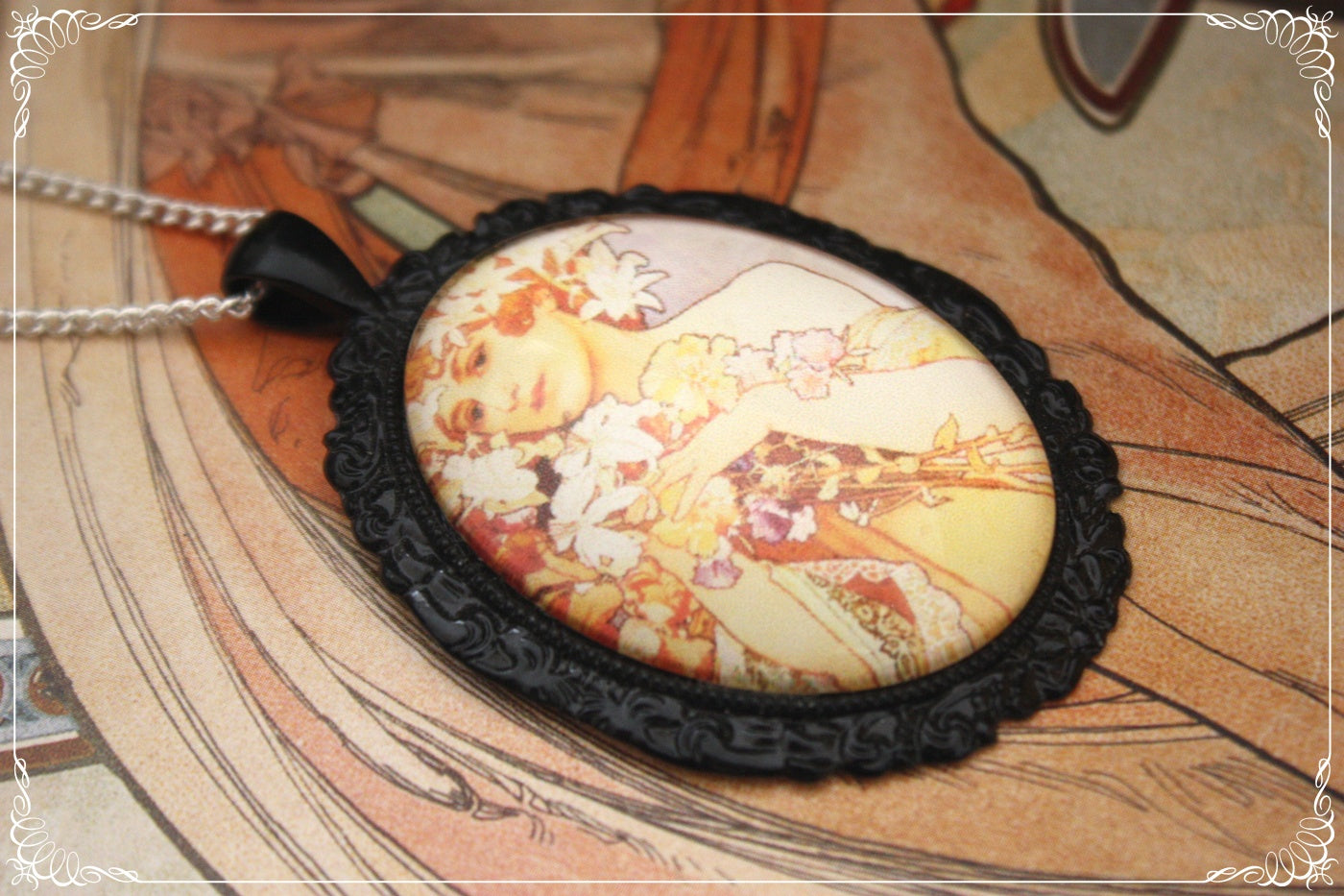 Pendentifs "Mucha - Art Nouveau - Noir"