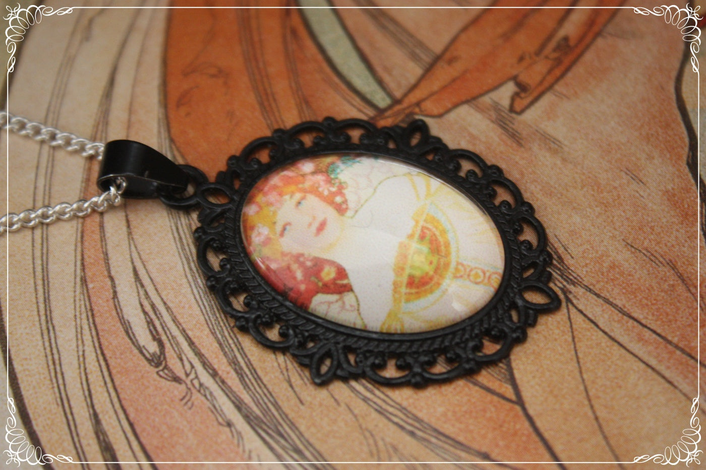 Petits Pendentifs "Mucha - Art Nouveau - Noir"