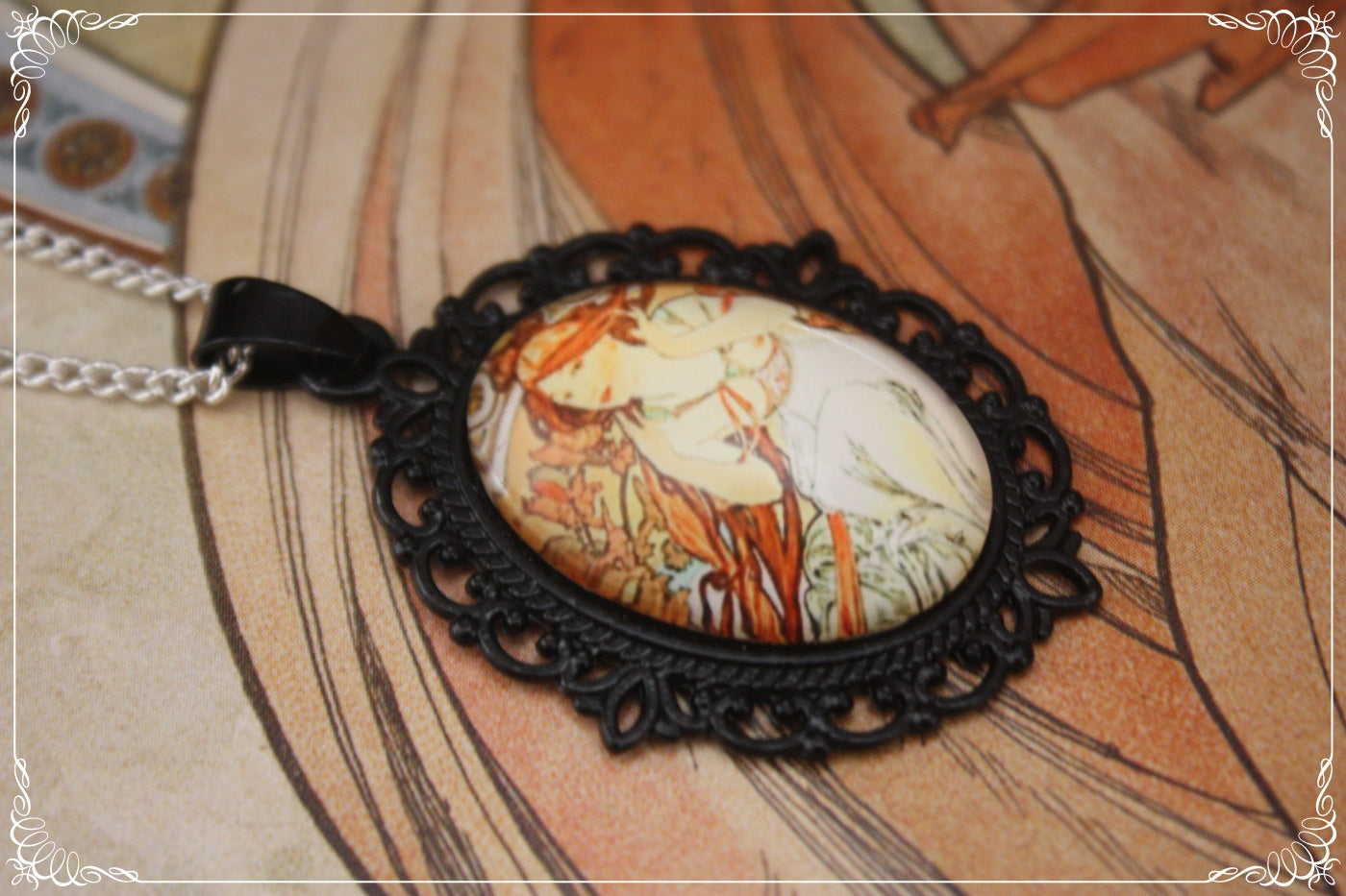 Petits Pendentifs "Mucha - Art Nouveau - Noir"
