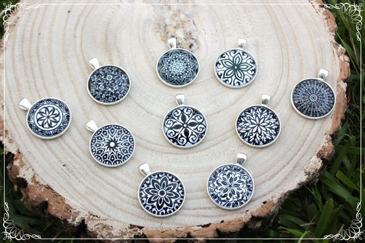 Pendentifs "Mandalas - Noirs"