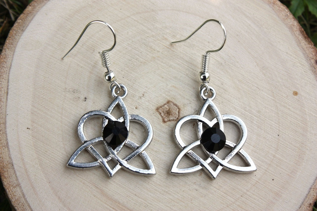 Boucles d'oreilles Celtiques "Triquetras coeurs "