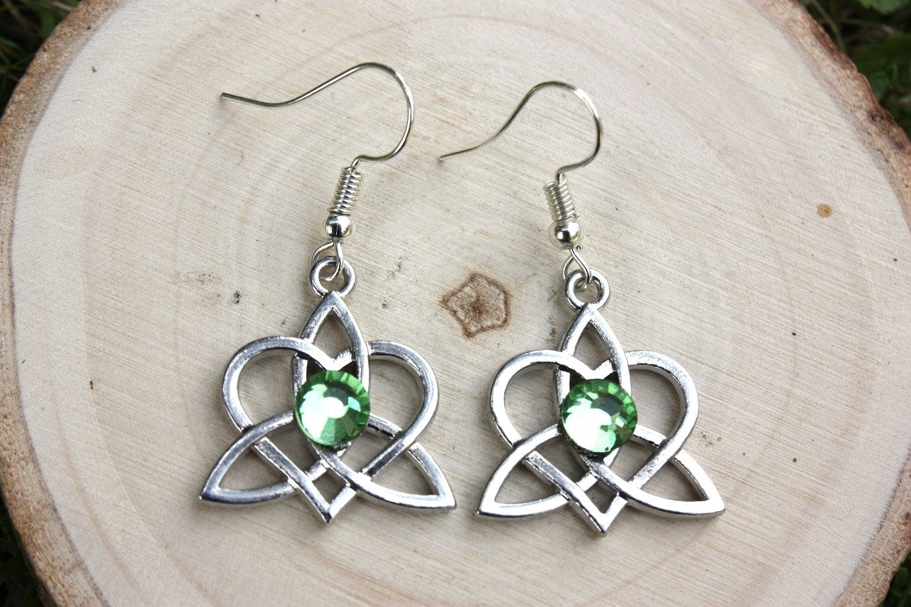 Boucles d'oreilles Celtiques "Triquetras coeurs "