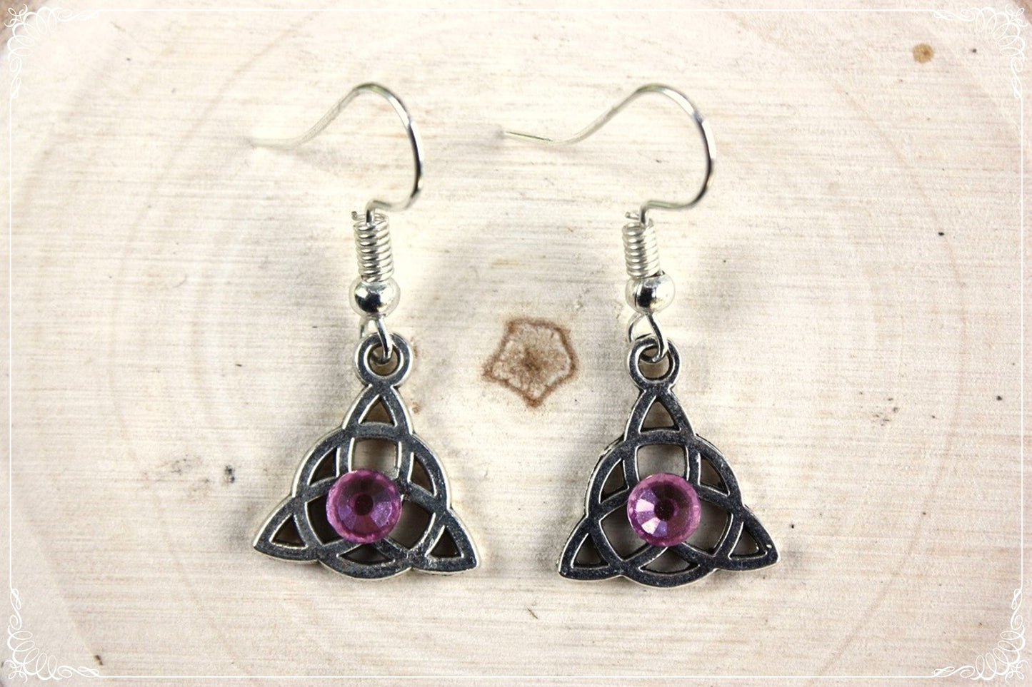 Boucles d'oreilles celtiques "Triquetras cerclés"