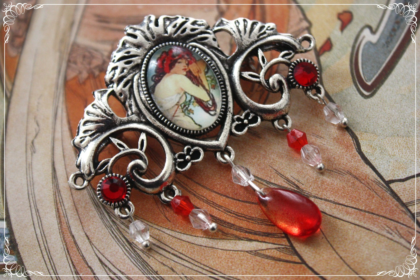 Broches "Mucha gouttes et strass - Art Nouveau"