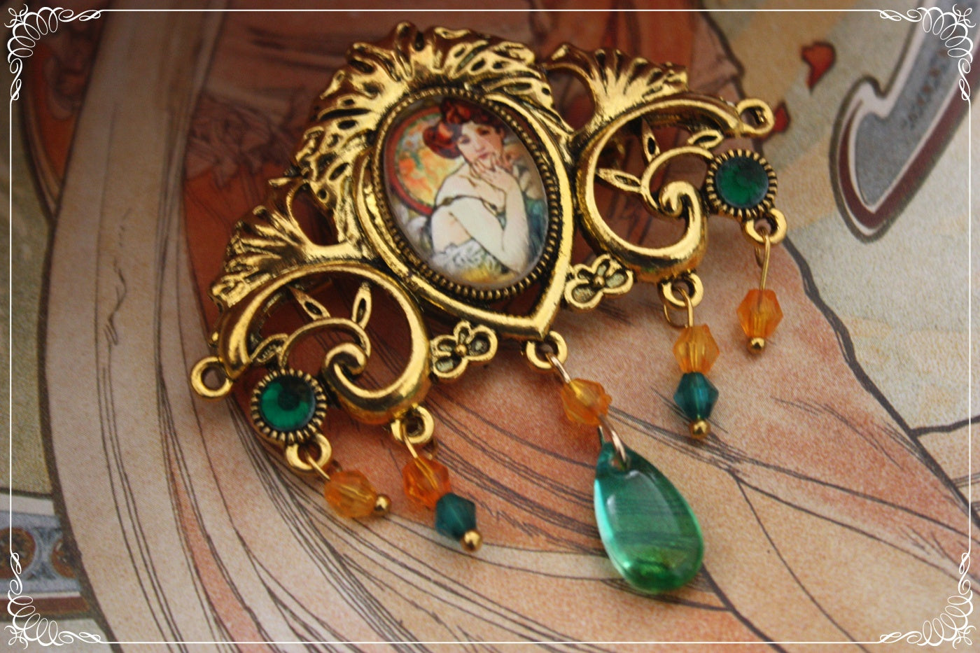 Broches "Mucha gouttes et strass - Art Nouveau"