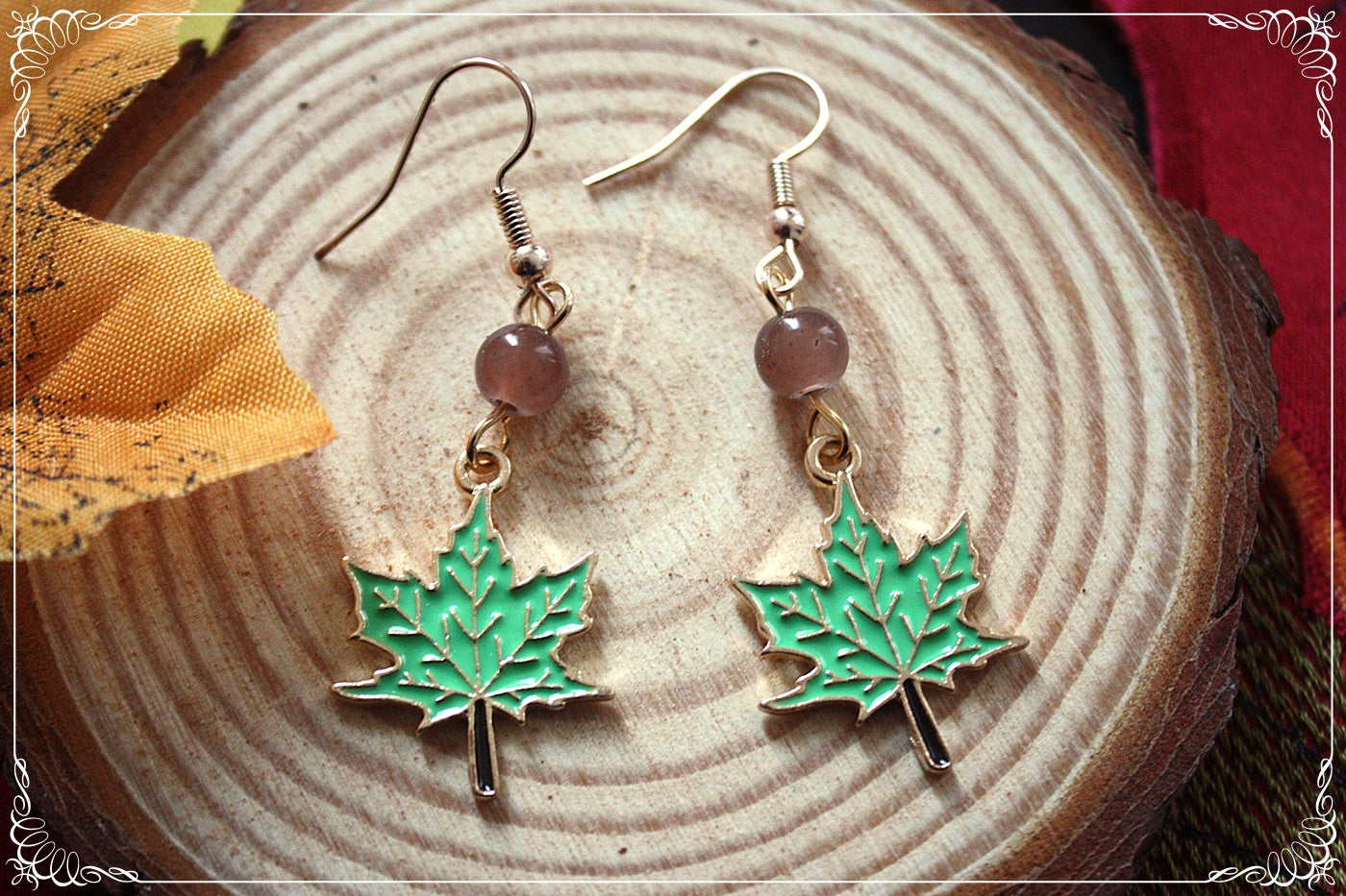 Boucles d'oreilles pendantes Automne feuilles érables rouges oranges jaunes