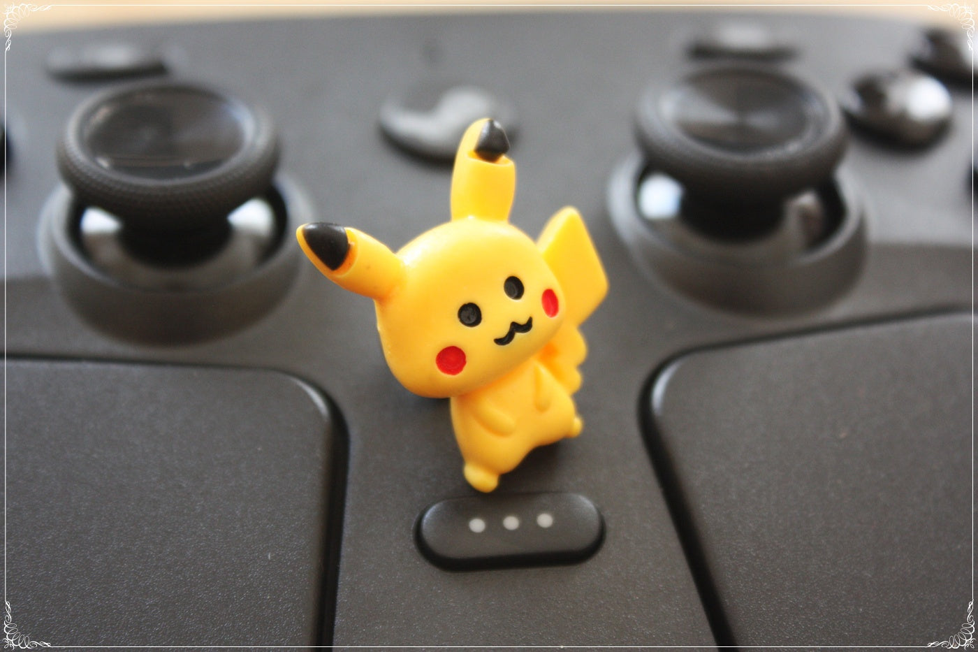 Pins style "Pokémon"