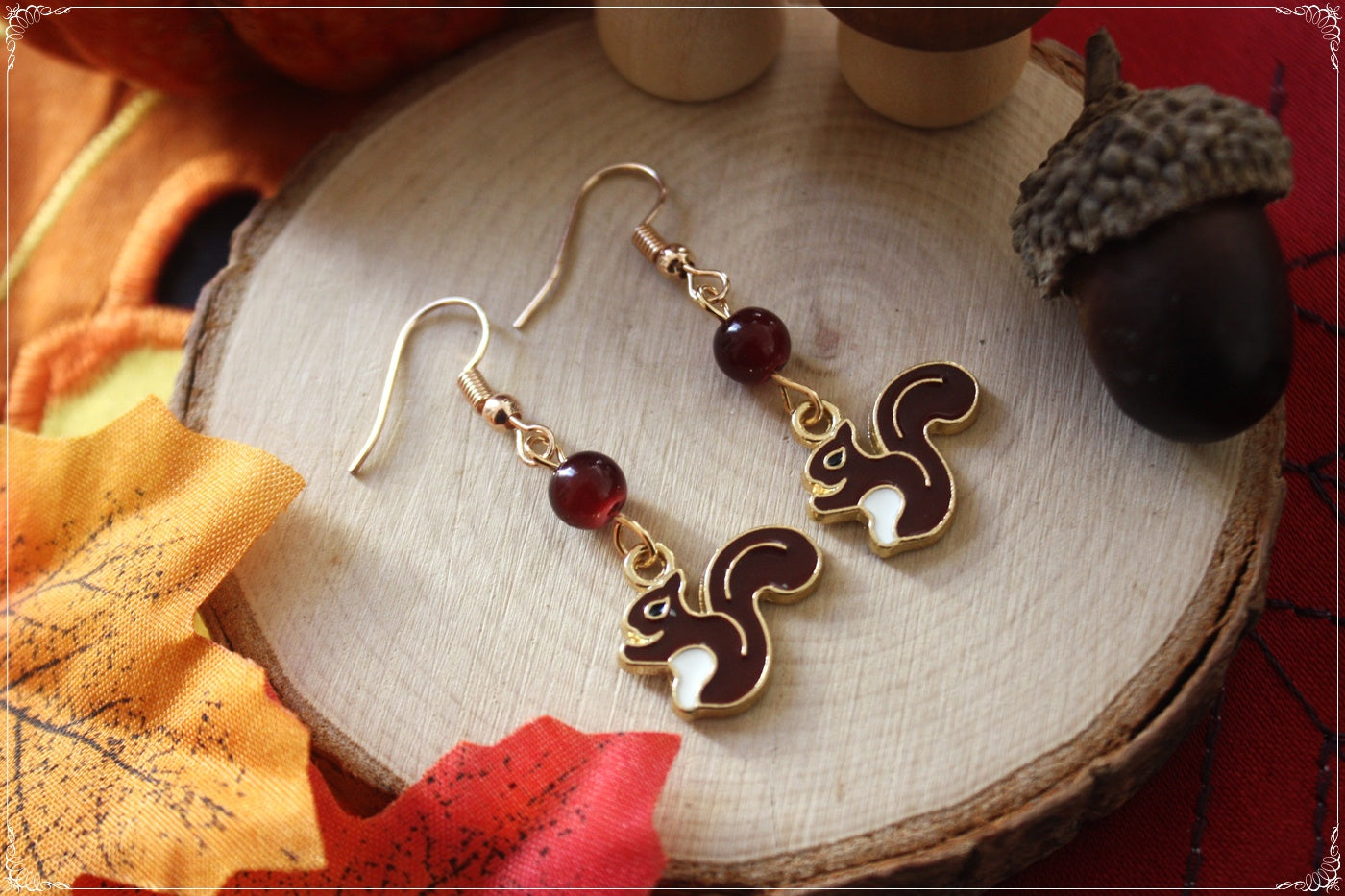 Boucles d'oreilles pendantes Automne Halloween écureuil, gland, champignon, amanites pomme de pain