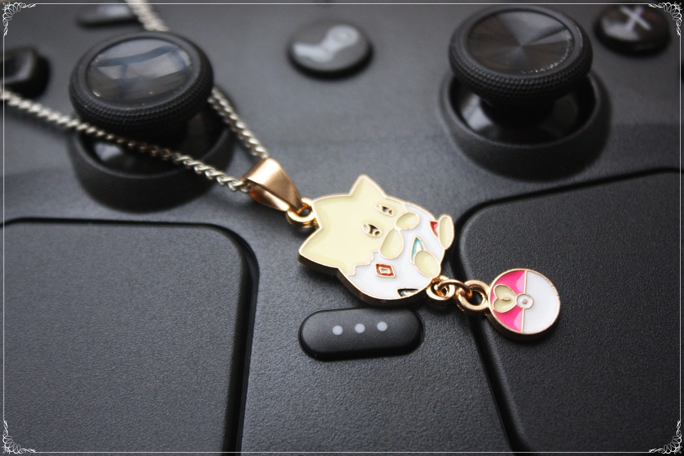 Pendentifs style "Pokémon"