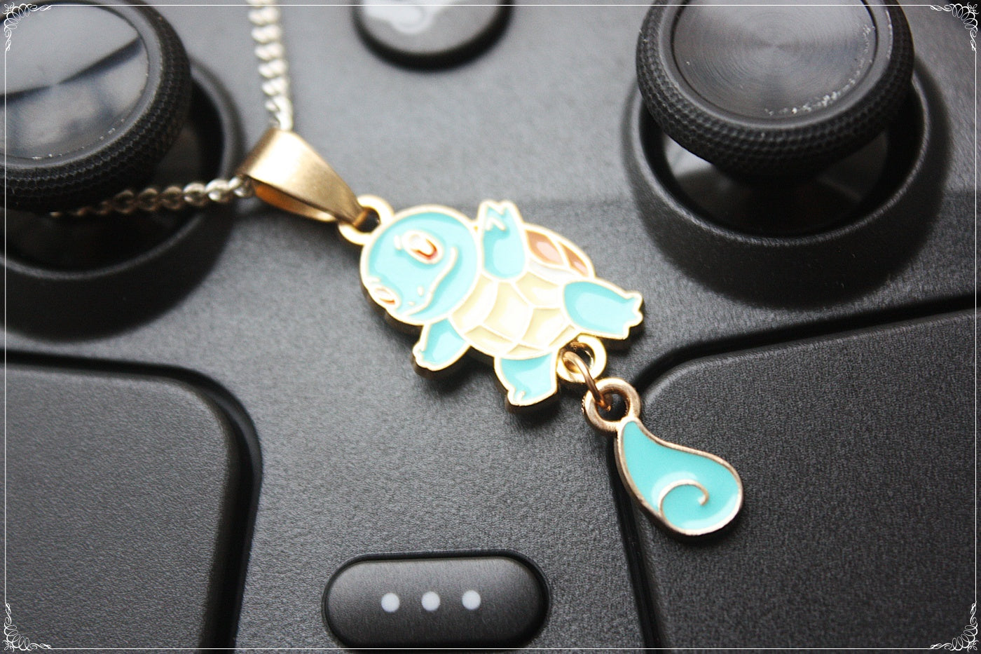 Pendentifs style "Pokémon"