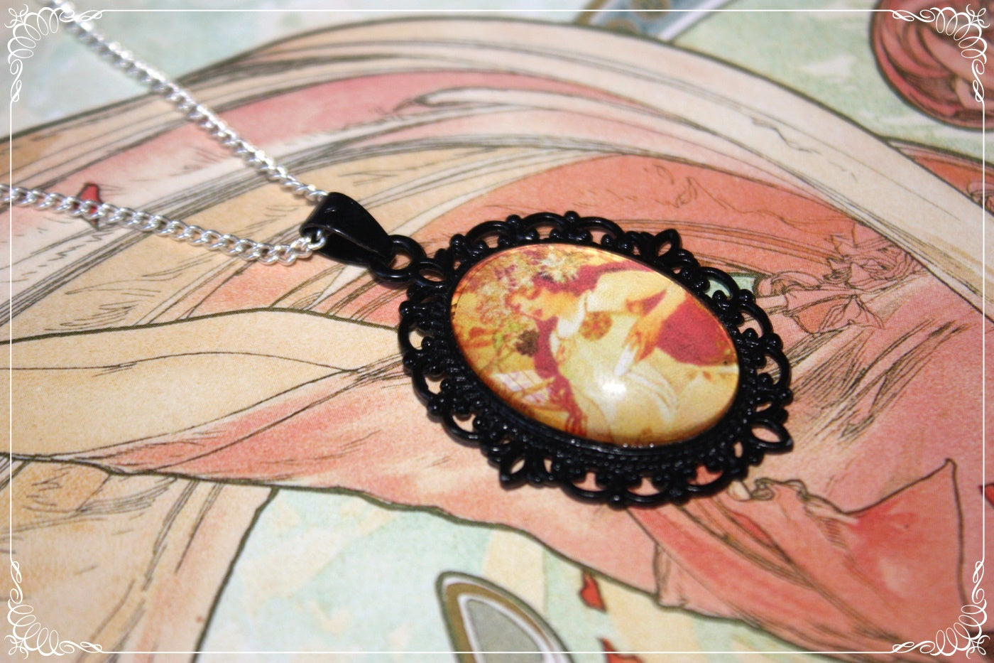 Petits Pendentifs "Mucha - Art Nouveau - Noir"