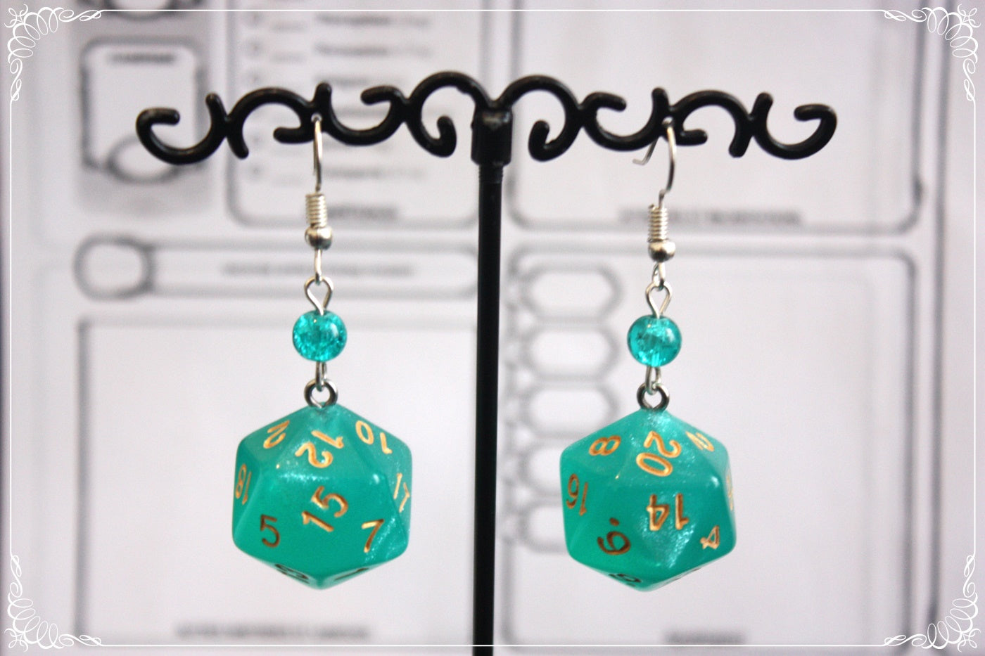 Boucles d'oreilles "Dés JDR - Verts "